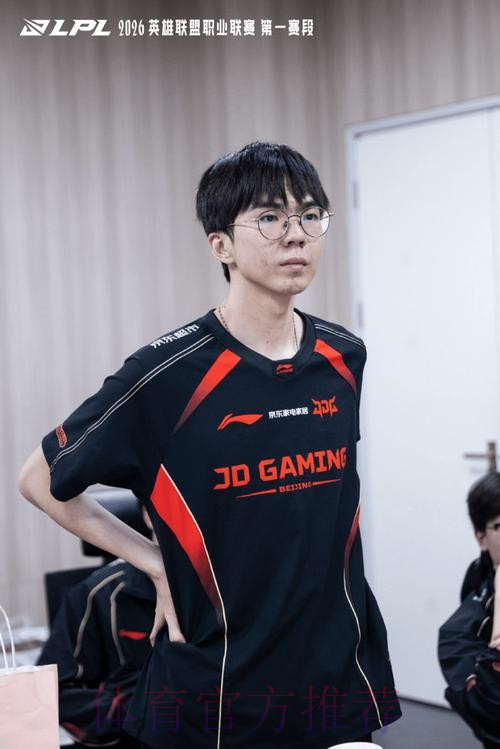 LPL官方发布JDG赛后返图:信念为舟,扬帆直前行! LPL官方发布JDG赛后返图:信念为舟,扬帆直前行!